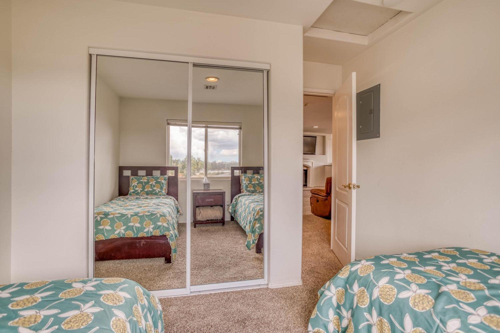 032 - Lakefront Village Escape Big Bear Lake Ngoại thất bức ảnh